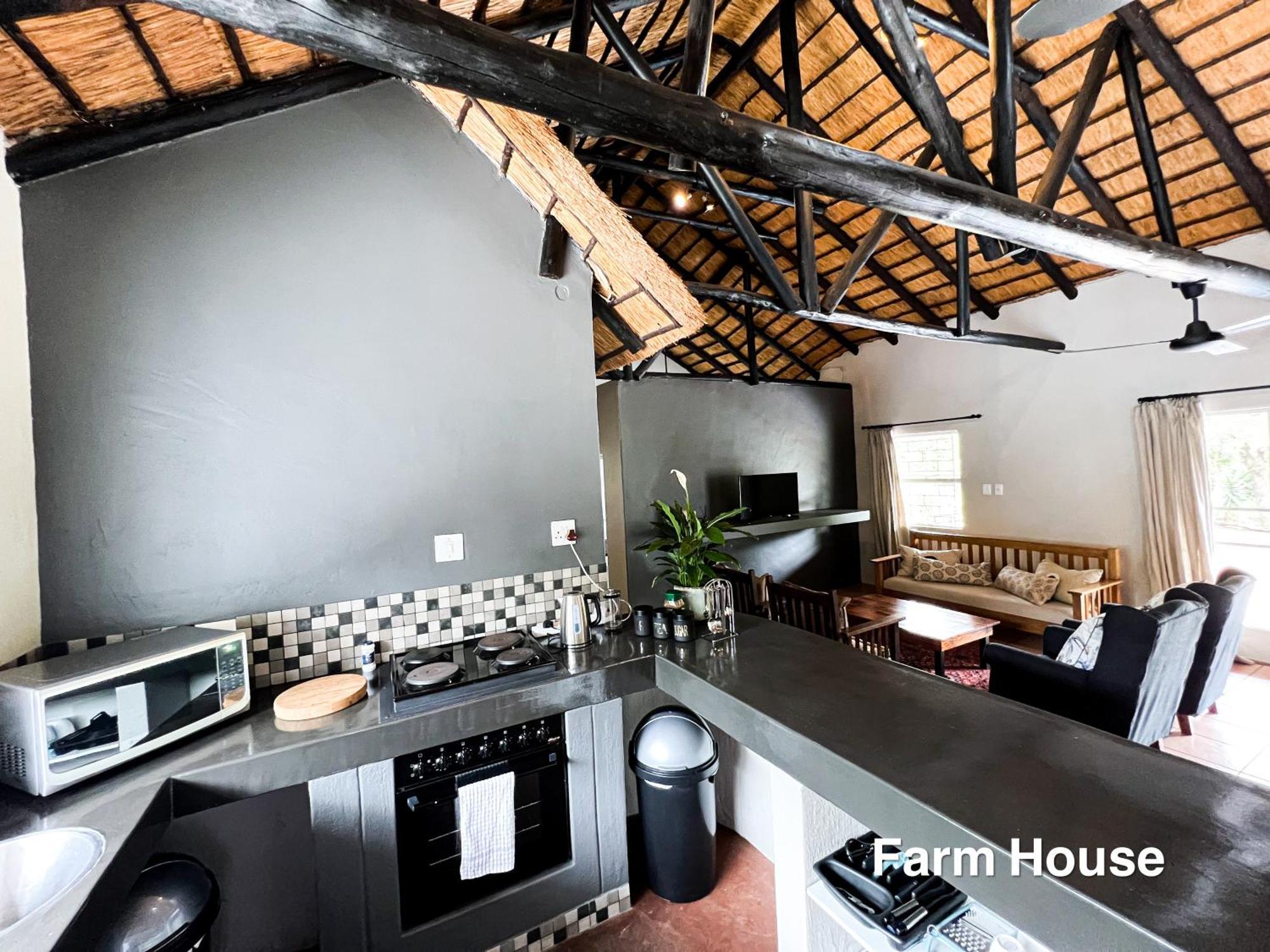 24 Degrees South Country Estate Βίλα Hoedspruit Εξωτερικό φωτογραφία