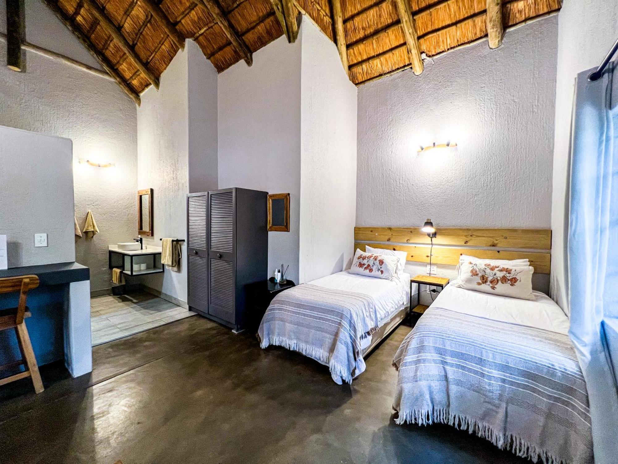 24 Degrees South Country Estate Βίλα Hoedspruit Εξωτερικό φωτογραφία