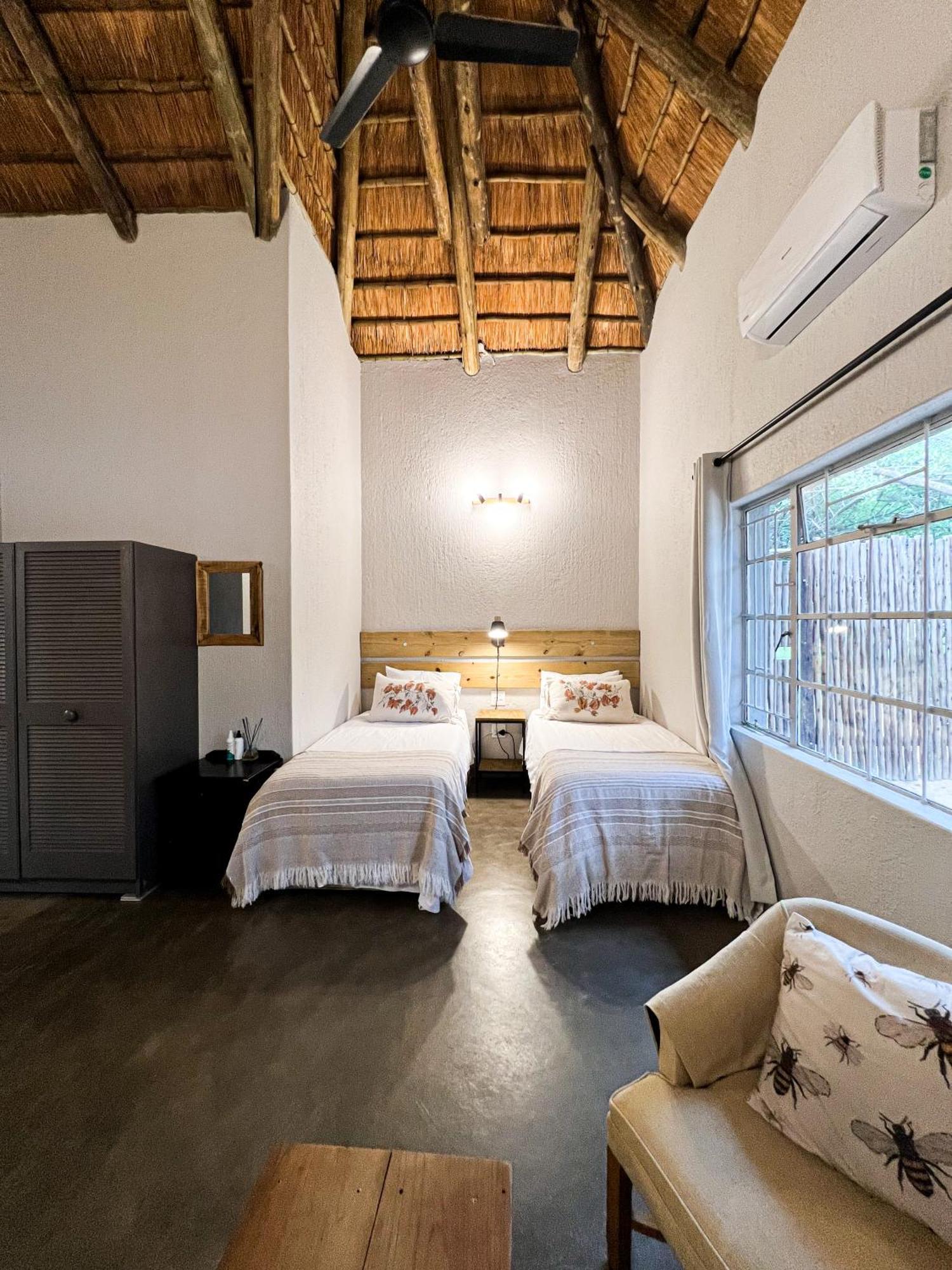 24 Degrees South Country Estate Βίλα Hoedspruit Εξωτερικό φωτογραφία